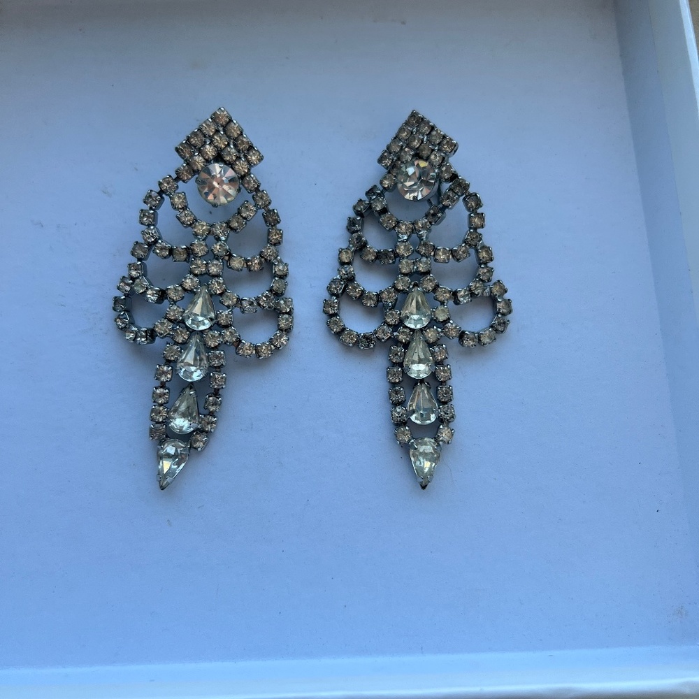Clip on rhinestone costume earrings (pinup/retro/vintage)